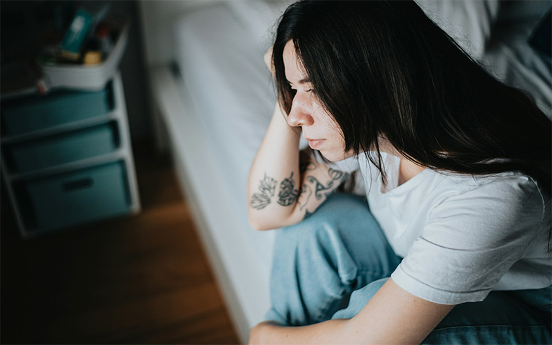 7 Behaviors That Indicate Someone Is Silently Depressed